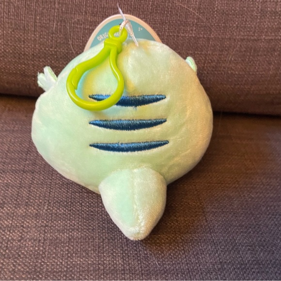 Abe Clip-on Squishmallow - Picture 2 of 3